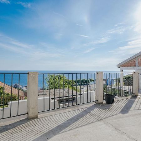 Apartmani Vittoria Bar Exteriör bild